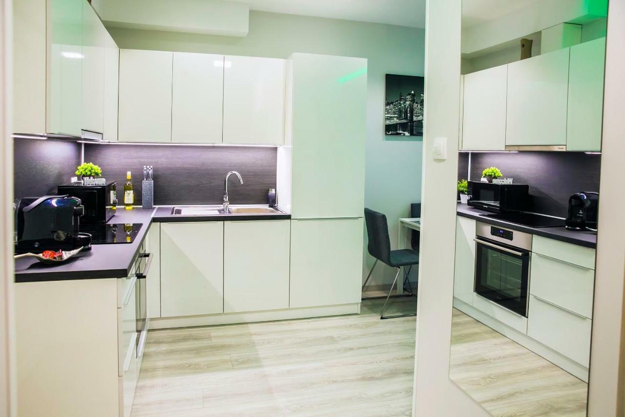 Downtown Dream Apartmans Сегед Екстериор снимка